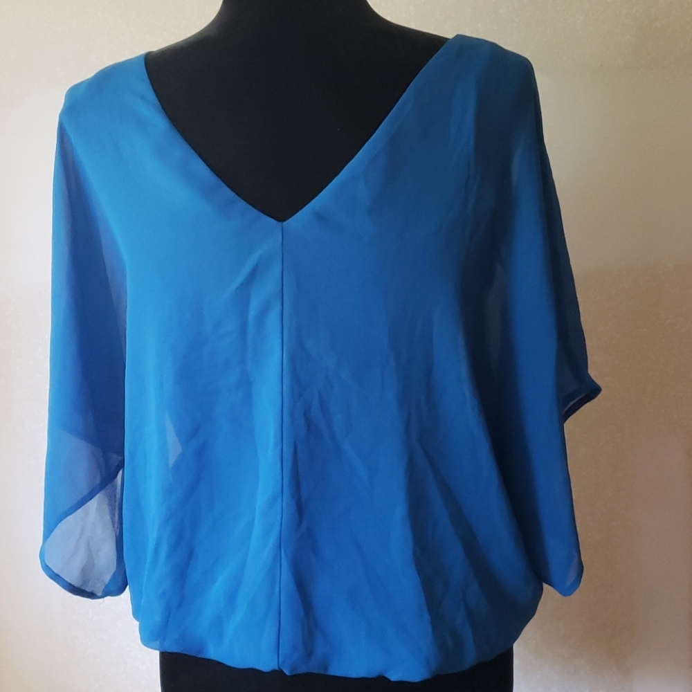 Express Blouse - Picture 2 of 4